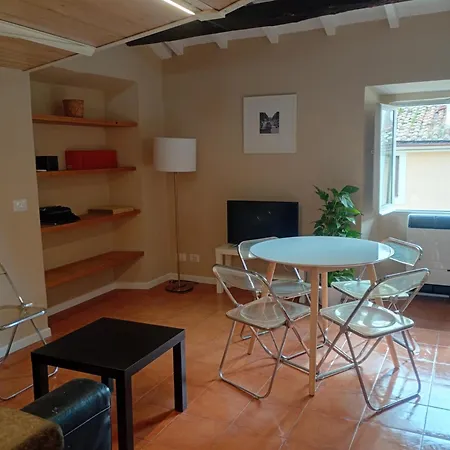 Deco's Place Olivia Apartmán