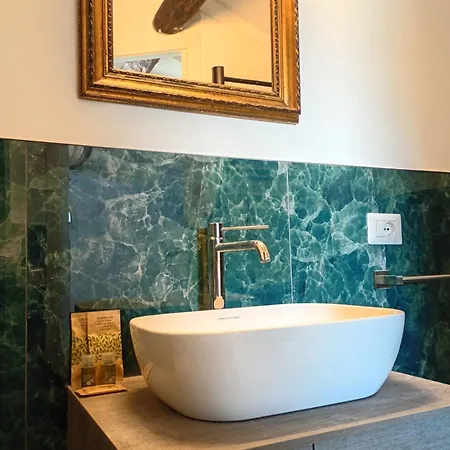 Deco's Place Olivia * Rome