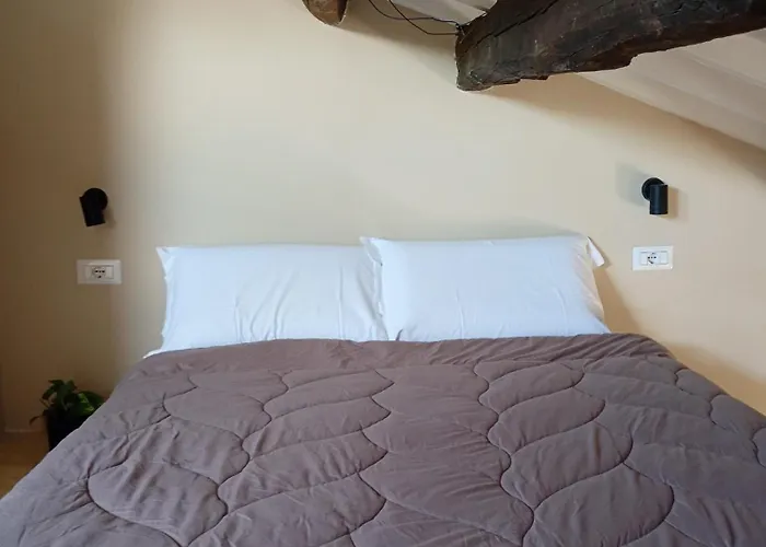 Deco's Place Olivia 公寓